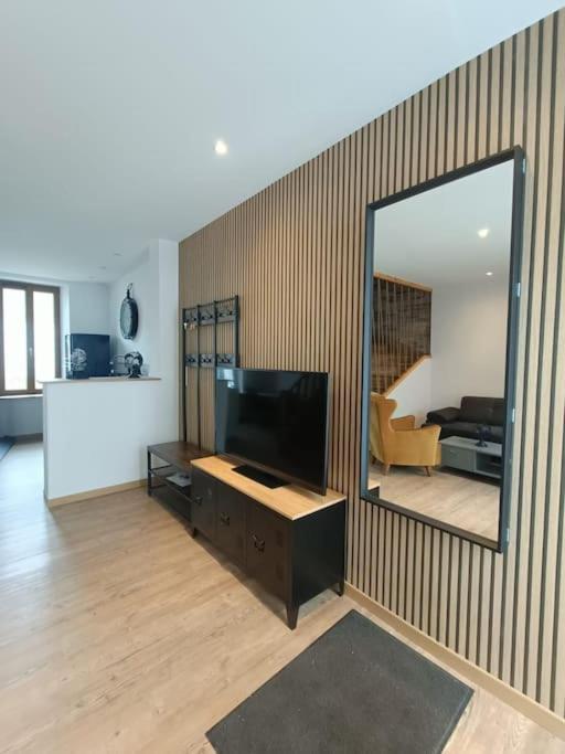 # Le Beffroi# Maison# Murol Extérieur photo